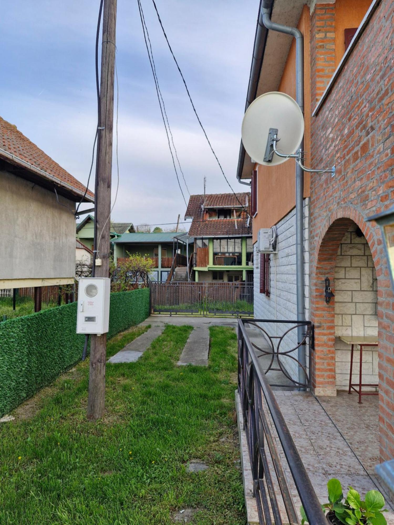 Vila Soleil Semendria Exterior foto